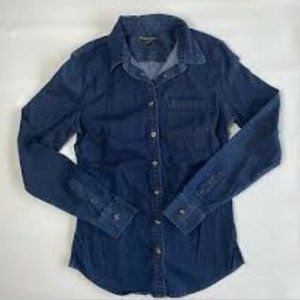 Banana Republic Riley Denim Button Down Shirt